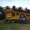 Foundation free mobile concrete batching plant