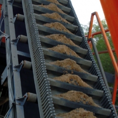 corrugated sidewall conveyor belts